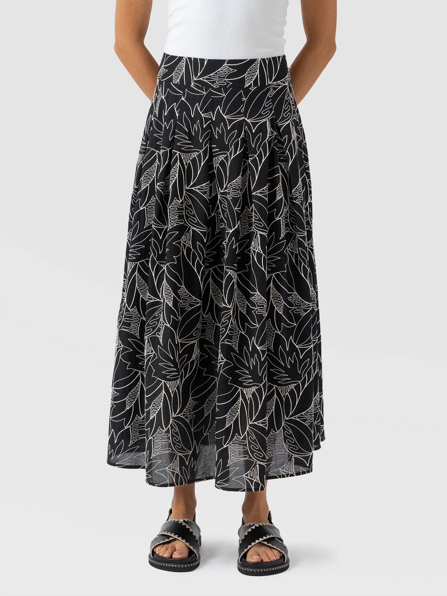 Eliza Pleated Skirt - Black Embroidered - Image 3