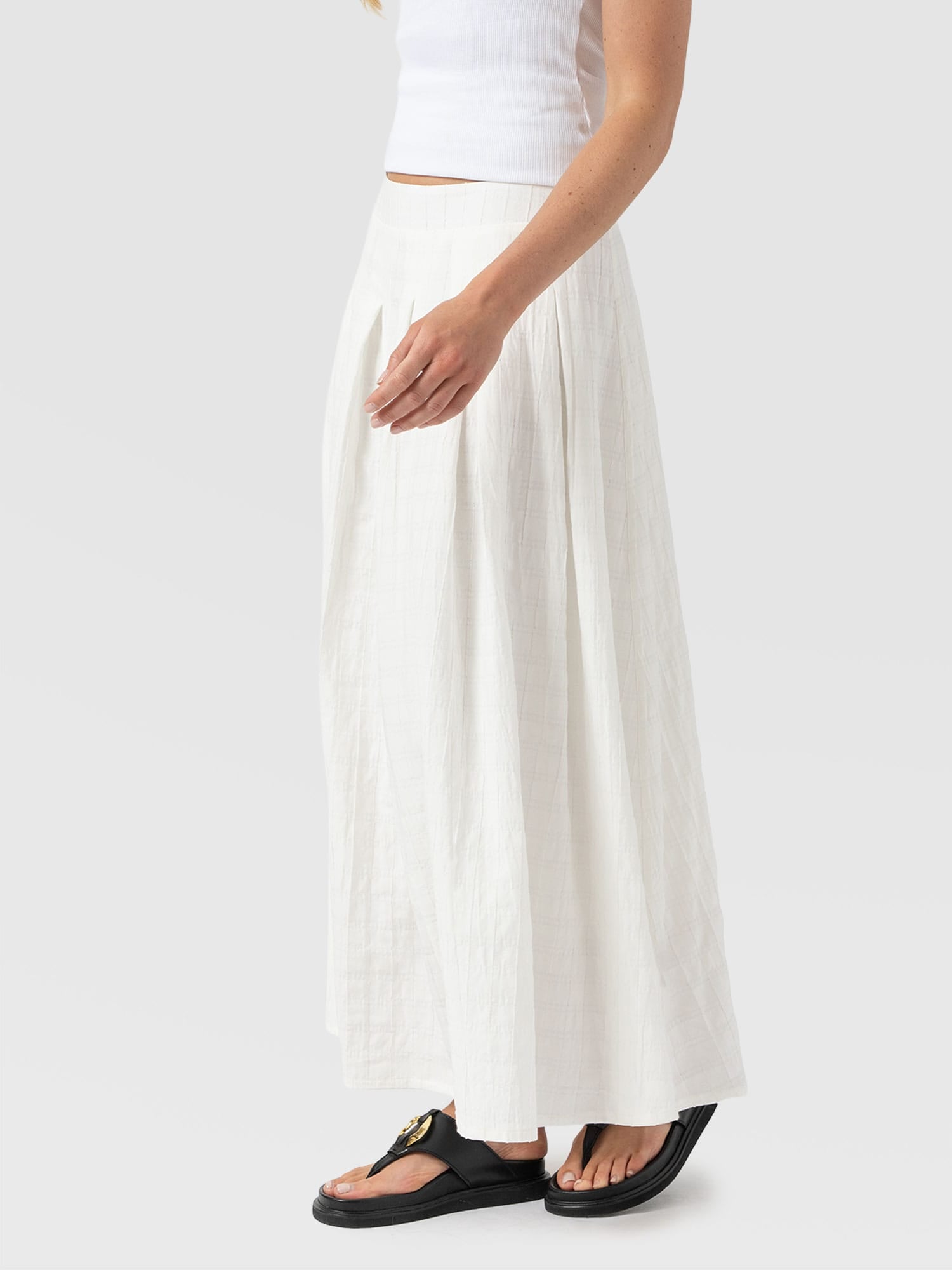 Eliza Pleated Skirt - White Textured - Image 4