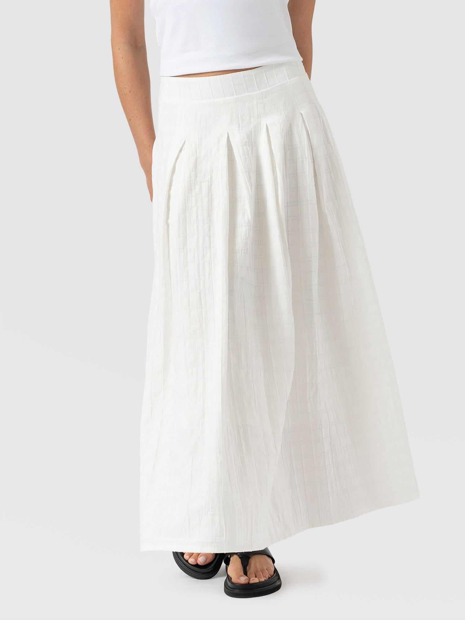Eliza Pleated Skirt - White Textured - Image 3