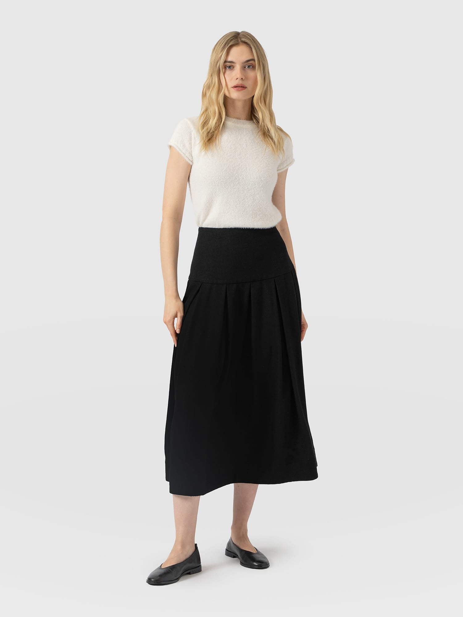 Everly Pleated Skirt - Black - Image 2