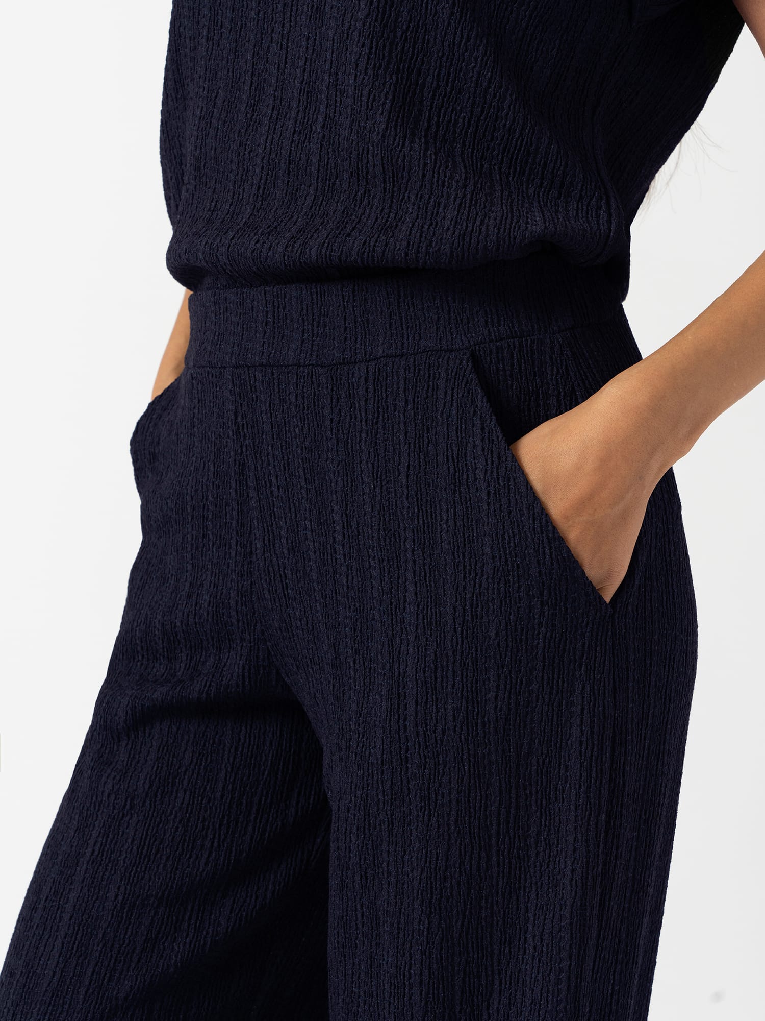 Hoxton Straight Leg Pant - Navy Textured - Image 5